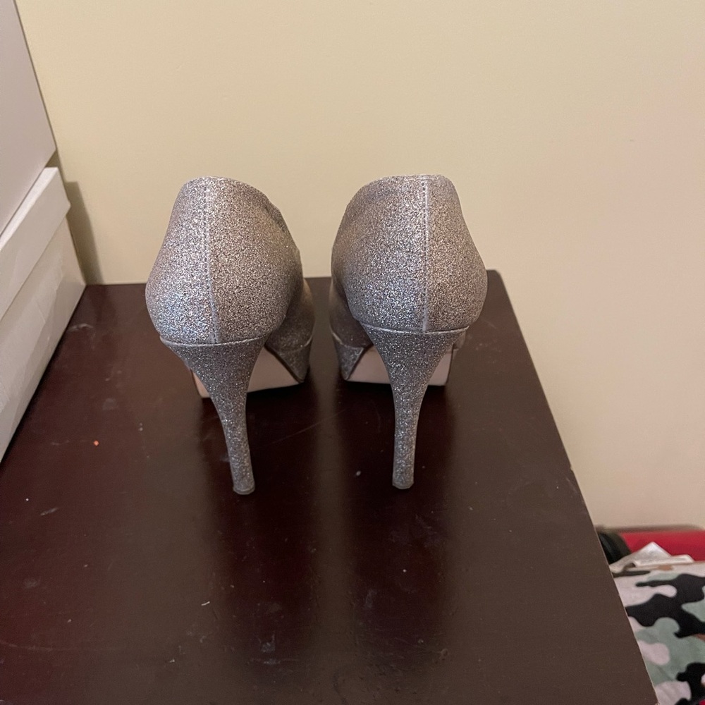 Gold Glittery Pumps